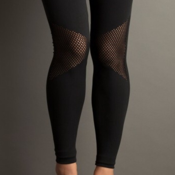 Accessories - Mesh leggings